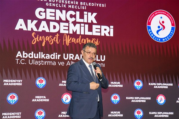Başkan Genç: Gençler eğitimin yanında tecrübe ile desteklenmeli