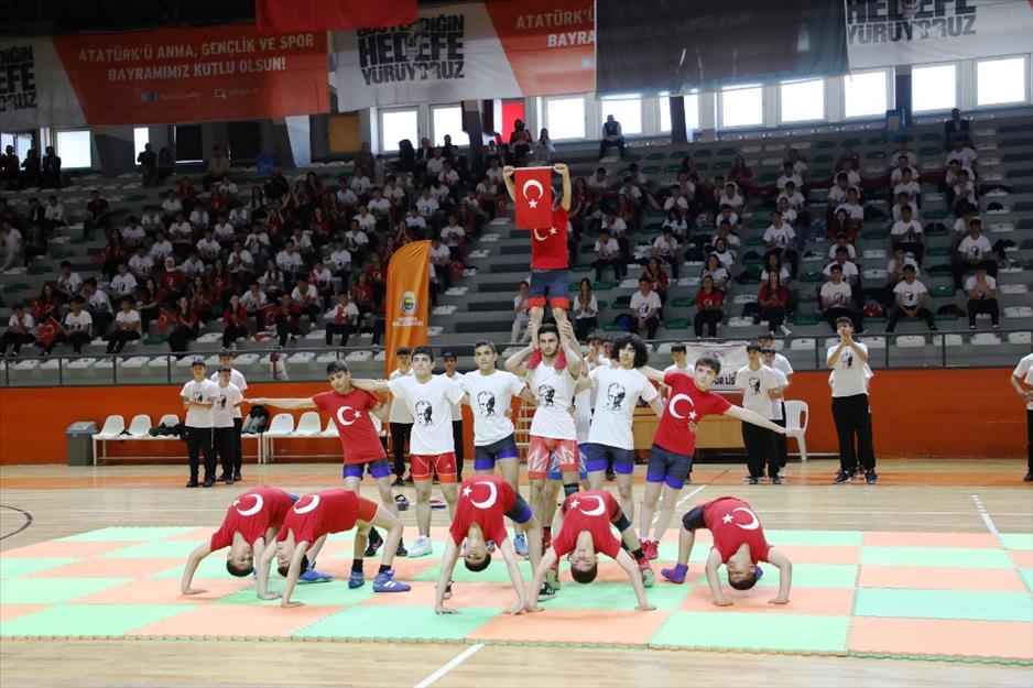 İnegöl’de 19 Mayıs coşkuyla kutlandı