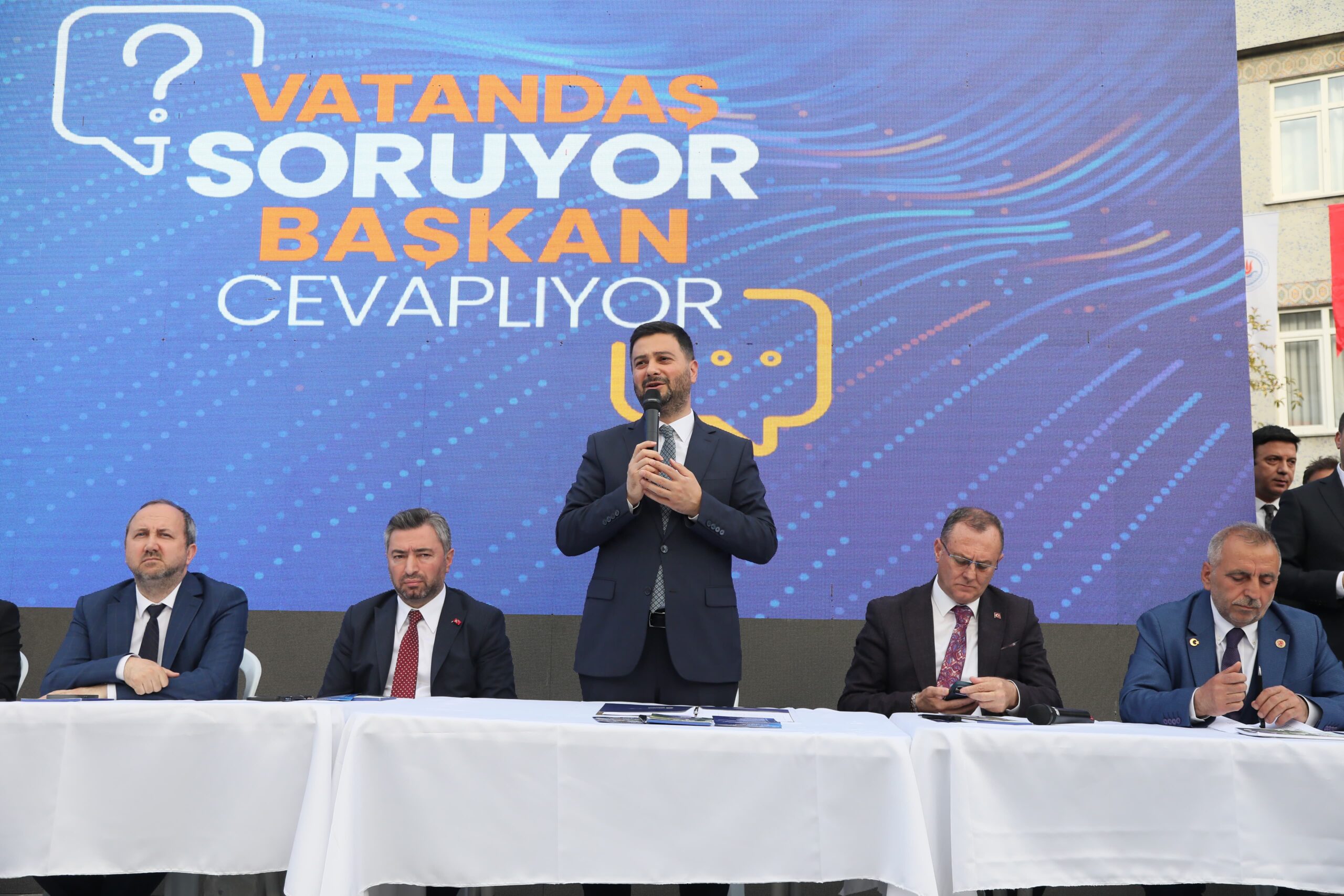 Başkan Öztekin, Hürriyet Mahallesi sakinleriyle buluştu