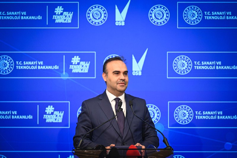 Bakan Kacır, Bahreyn Krallığı Ankara Büyükelçisi Marzooq’u kabul etti