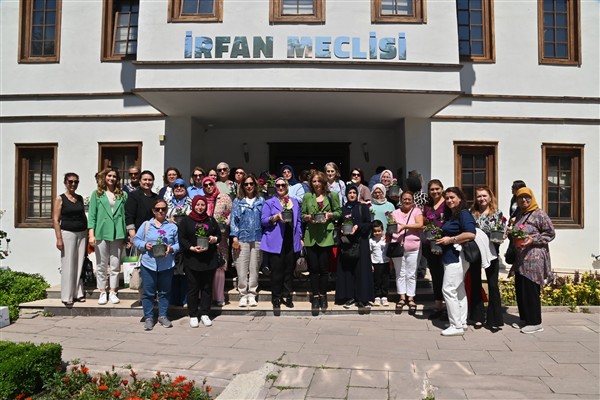 Manisa’da “Sıfır Atık ve Temiz Çevre Söyleşisi” düzenlendi