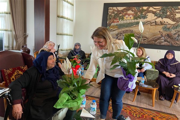 Karaman’da Anneler Günü etkinliği düzenlendi