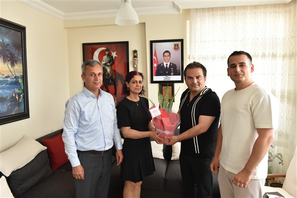 Kepez Belediyesi’nden şehit ailelerine ziyaret