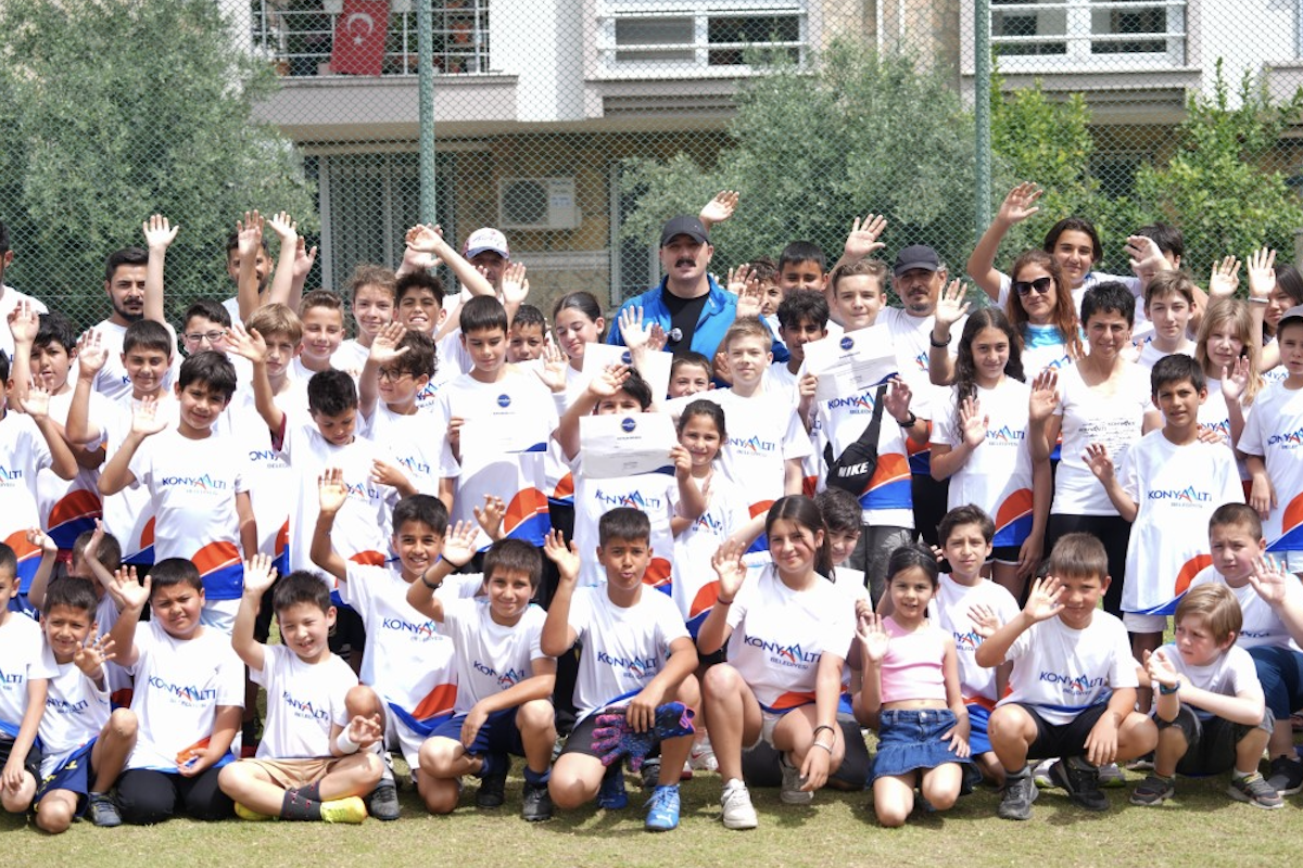 Konyaaltı’nda spor kurslarını tamamlayanlara sertifika verildi