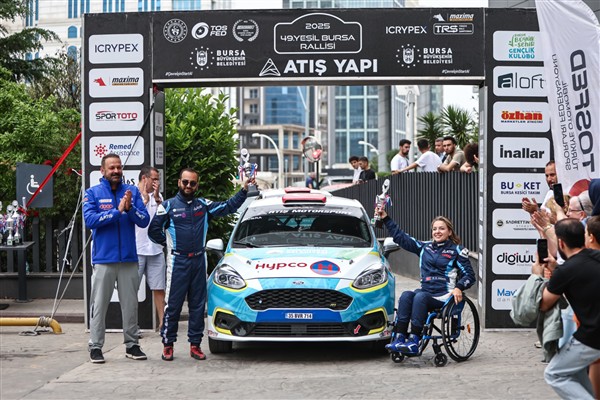 Engelli ralli pilotu 49. Yeşil Bursa Rallisi’nde üçüncü oldu