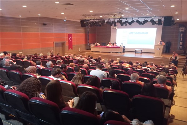 ‘Horasan Erenleri ve Alevi Türkmenleri’ anma etkinliği gerçekleştirildi