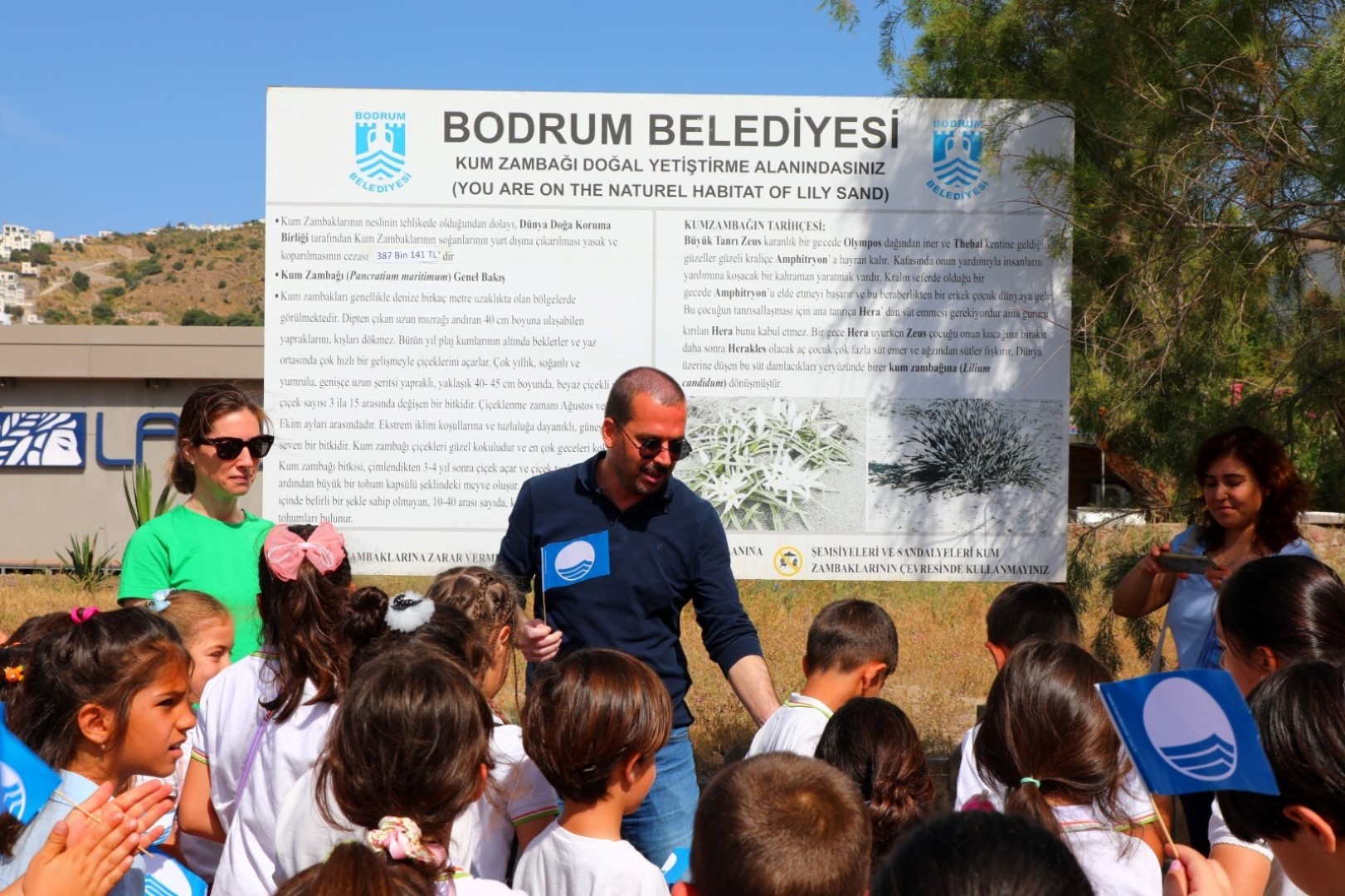 Bodrum Belediyesi’nden öğrencilere kum zambağı farkındalık etkinliği