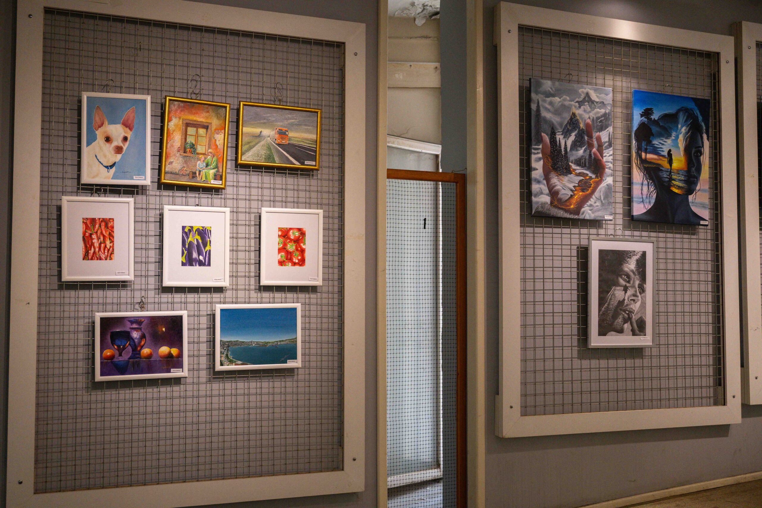 Bornova’da Yıl Sonu Resim Sergisi açıldı