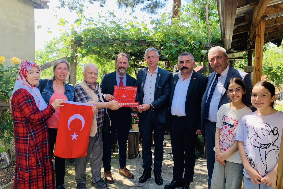 İzmit Belediyesi’nden Kıbrıs gazilerine ziyaret