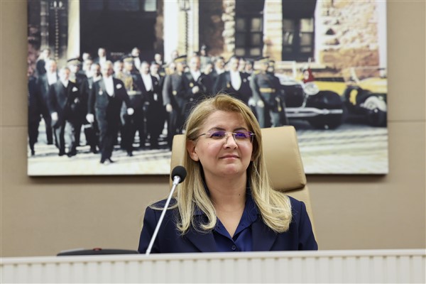 Başkan Ovalıoğlu: Gölge değil, güneş olacağız