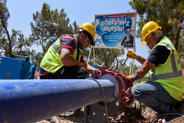 Silifke’de 1450 metrelik içme suyu hattı yenilendi