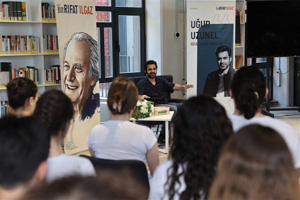 Oyuncu Uzunel, öğrencilere “Hababam Sınıfı”nı okudu