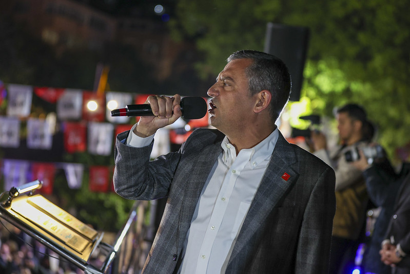 CHP Genel Başkanı Özel: Osmanlı tokadı atmaya niyetlenenler demokrasi tokadı yedi