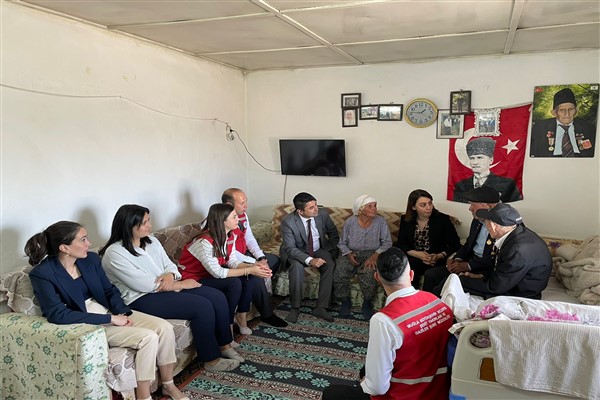 Aras’tan 95 yaşındaki Kore gazisine doğum günü sürprizi