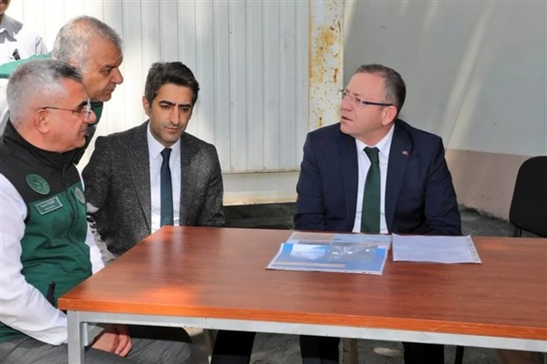 Vali Polat, Sarıkamış Kayak Merkezi’ndeki çalışmaları inceledi