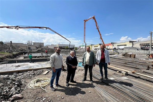 Büyükkılıç, Birdal Camii inşaatında inceleme yaptı