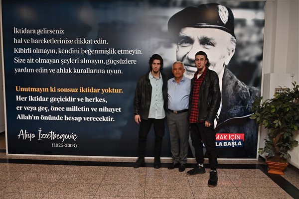 Mamaklı ikizler O Ses Türkiye finalinde