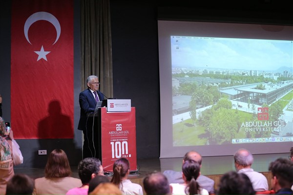 Başkan Büyükkılıç, Sağlık ve Biyoteknoloji Kongresi’ne katıldı