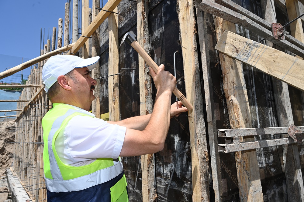 İluh Şehit Özkan Kocaer Polis Merkezi inşaatına ilk çivi çakıldı