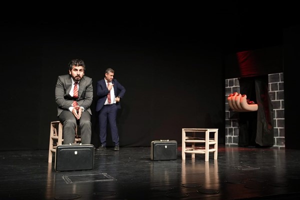 10. Amed Tiyatro Festivali’nde Rutbun oyunu sahnelendi