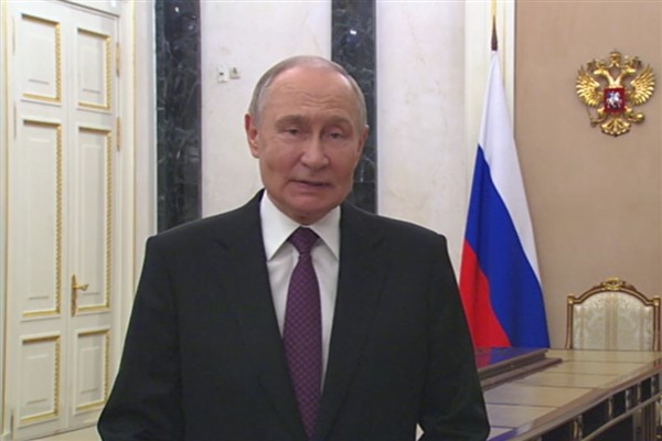 Putin’in, Zafer’in 80. yıl dönümünü anmak için ilan ettiği 3 günlük ateşkes başladı