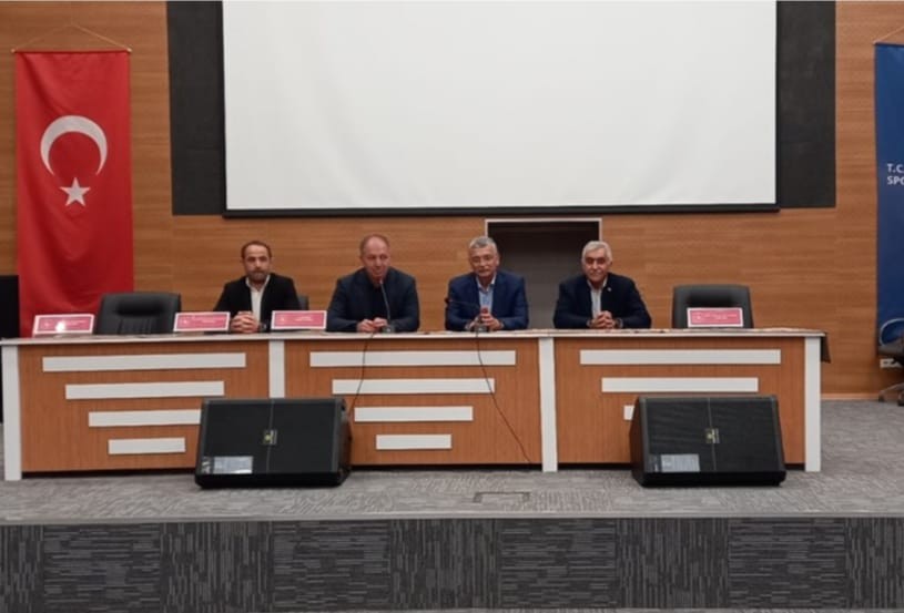 Eski Vali Güvenç, Erzurum’daki spor tesislerini ziyaret etti