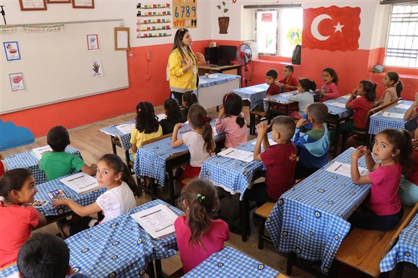 Haliliye’de psikologlar öğrencilerin yanında