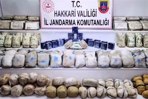 Hakkari ve Van’da 339 kilogram uyuşturucu ele geçirildi