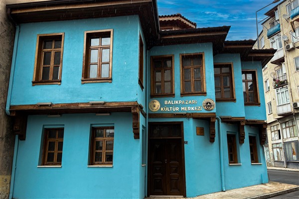 Balıkpazarı Hamamı, dayanışma merkezi olarak değişiyor