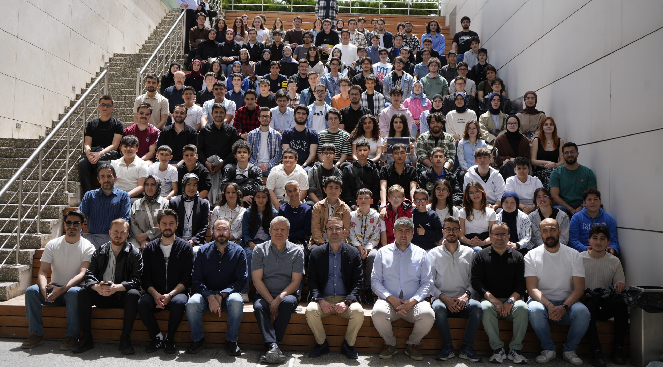 İvedik OSB ve Teknopark Ankara, Proje Üreten Başarılı Öğrencilerle Bir Araya Geldi