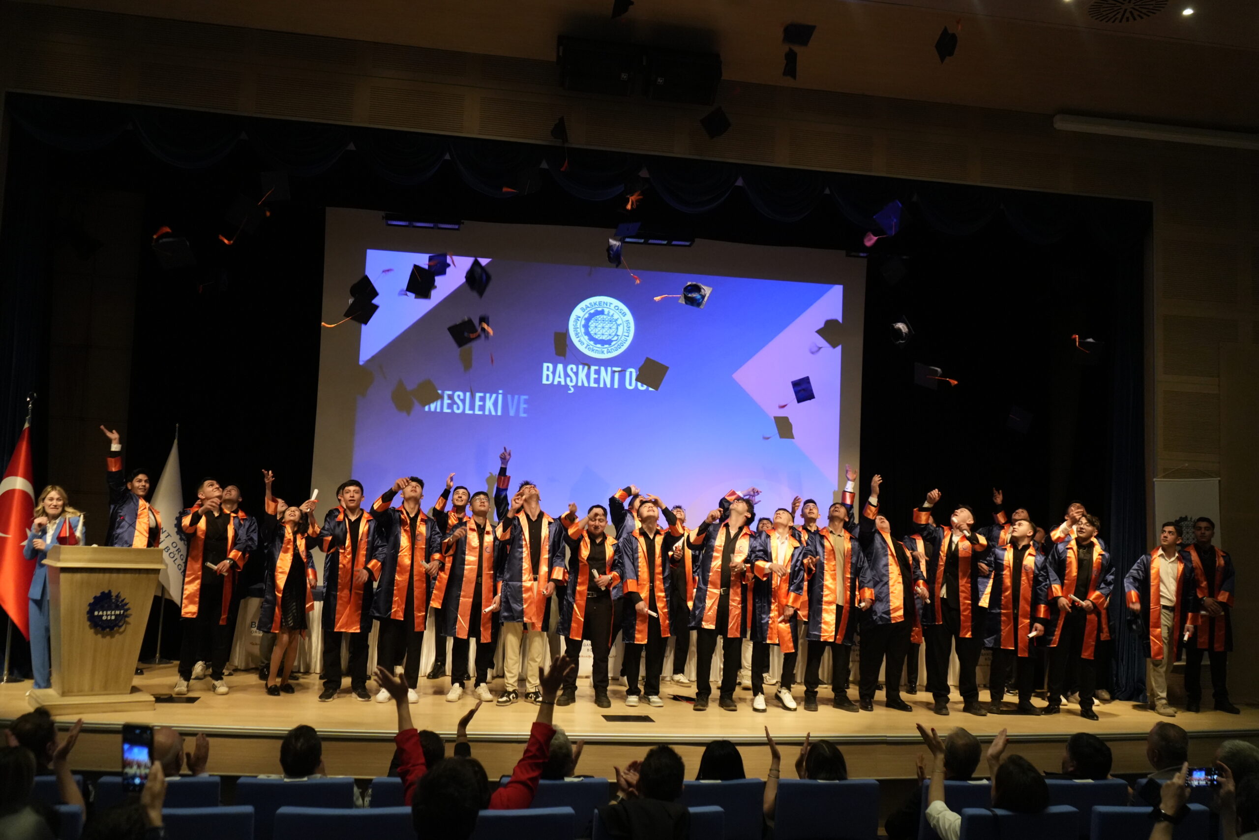 Başkent OSB MTAL’de Mezuniyet Coşkusu ve 19 Mayıs Kutlaması Bir Arada Yaşandı