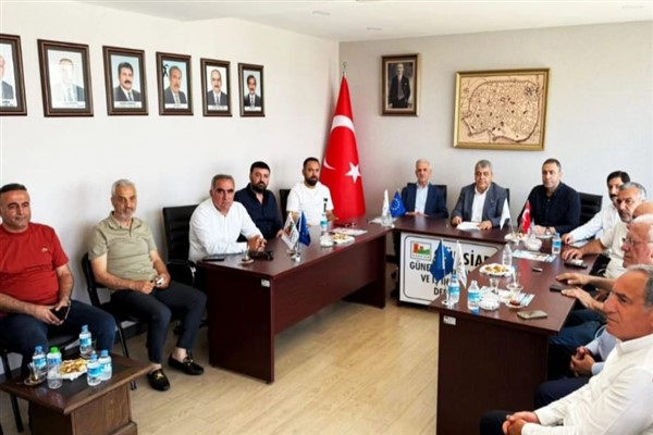 GÜNSİAD’da Başkan Bedirhanoğlu güven tazeledi