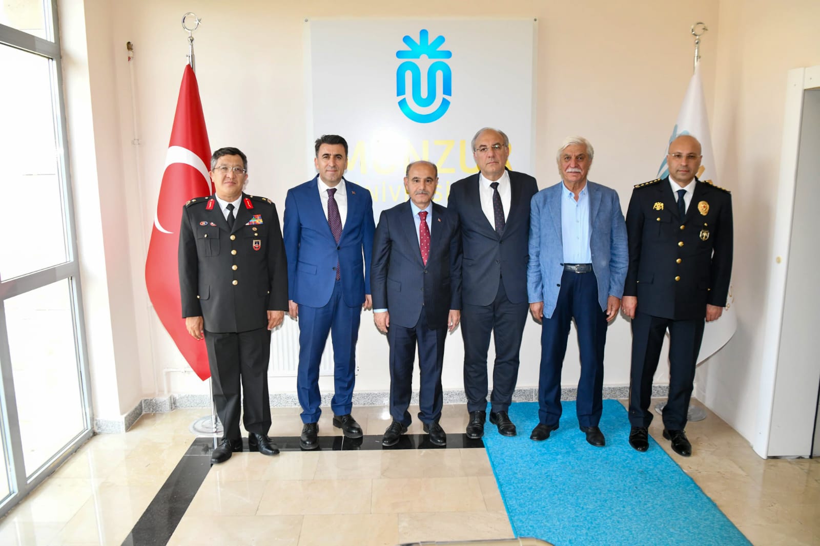 Vali Aygöl’den Munzur Üniversitesi Rektörü Peker’e ziyaret