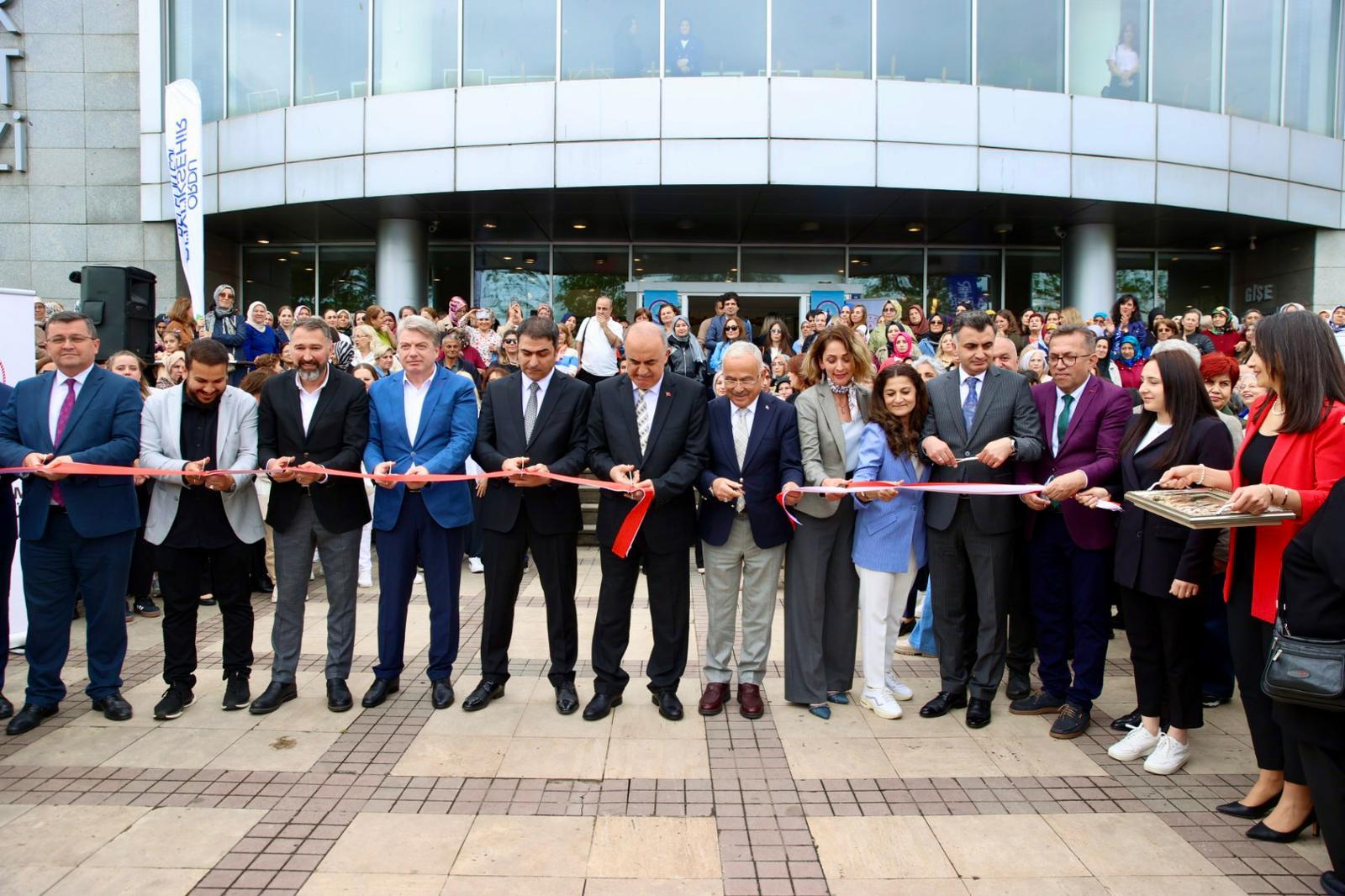 Altınordu ORMEK yıl sonu sergisi açıldı