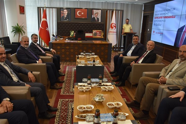 Aile ve Sosyal Hizmetler Bakan Yardımcısı Tarıkdaroğlu, Gümüşhane’de