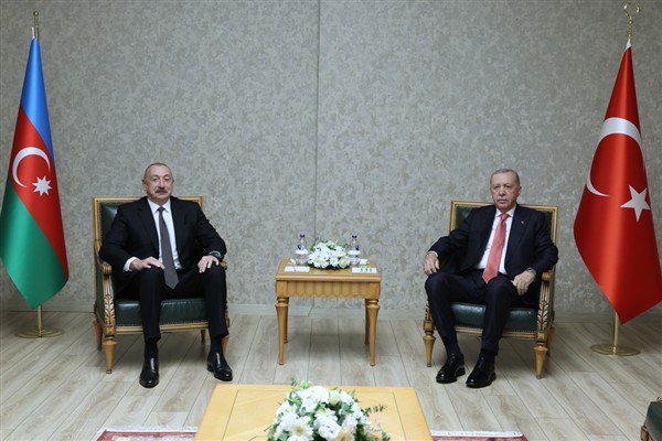 Cumhurbaşkanı Erdoğan, Azerbaycan Cumhurbaşkanı Aliyev ile görüştü
