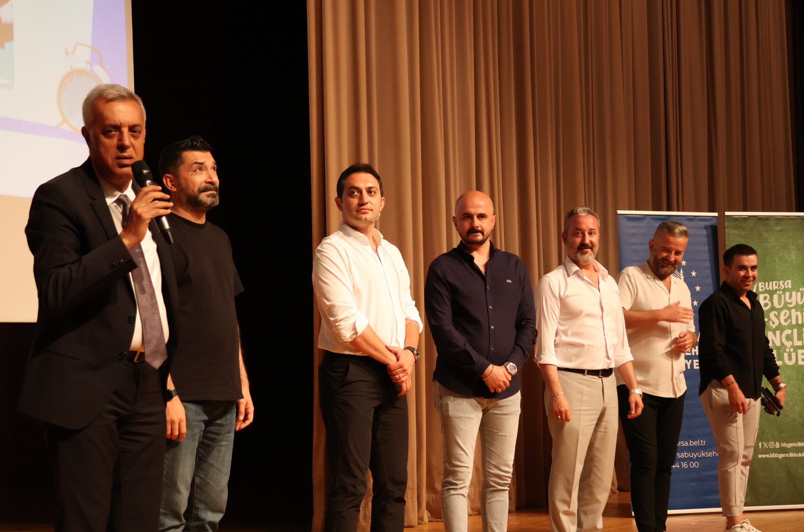 Bursa Büyükşehir Belediyesi’nden gençlere “Sınav Kazandıran Taktikler” semineri