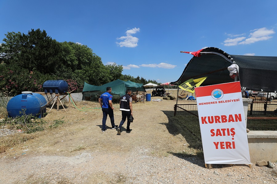 Menderes zabıtasından kurban denetimi