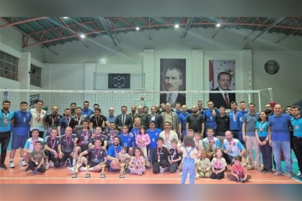 Erzurum’da Kurumlararası Voleybol Müsabakaları sona erdi