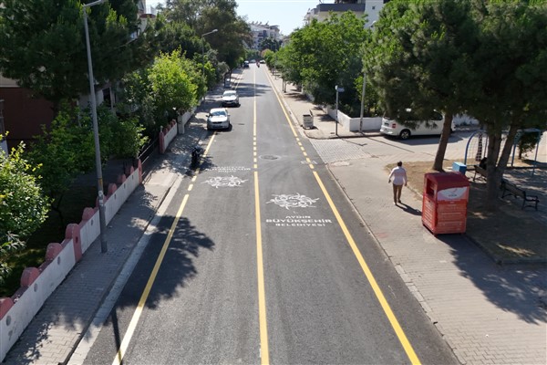 Aydın Büyükşehir yol yapım çalışmalarını sürdürüyor