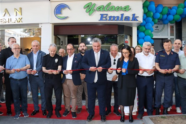 Hacı Saffet Çam Vakfı’nın yeni ofisinin açılışı yapıldı