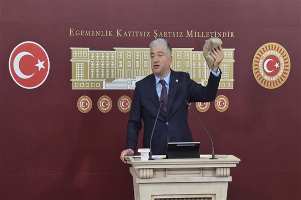 Kısacık: Çiftçi ürettiği 1 kilo buğday ile bir bardak çay içemiyor