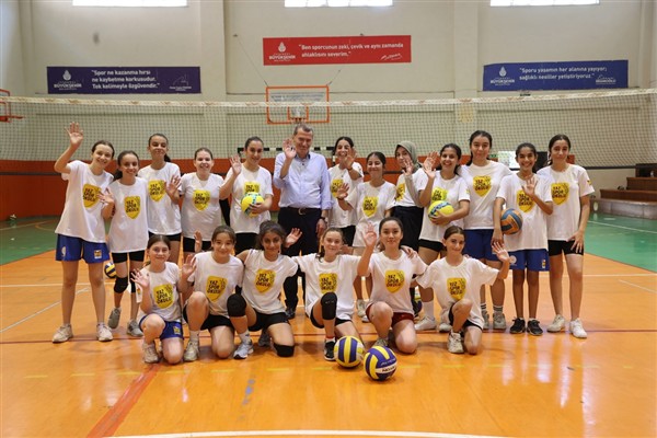 Zeytinburnu’nda Yaz Spor Okulları için kayıtlar başladı