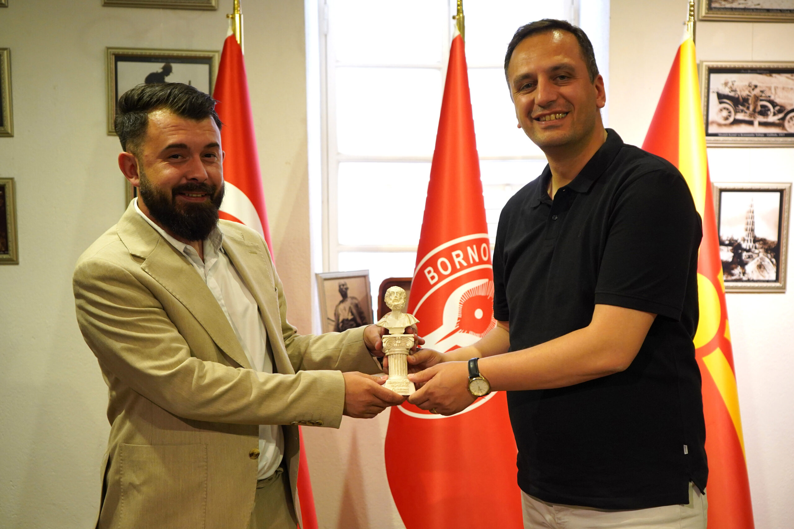 Bornova Belediyesi Makedon heyeti ağırladı