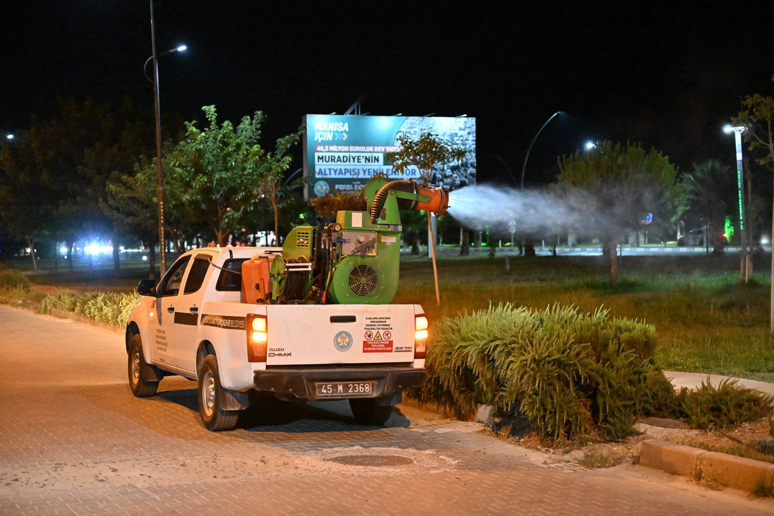 Manisa Büyükşehir Belediyesi’nden ilaçlama çalışması