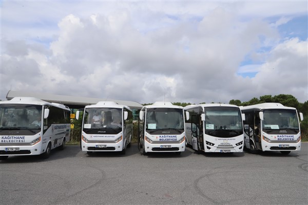 Kağıthane Belediyesi’nden mezarlıklara ulaşım desteği