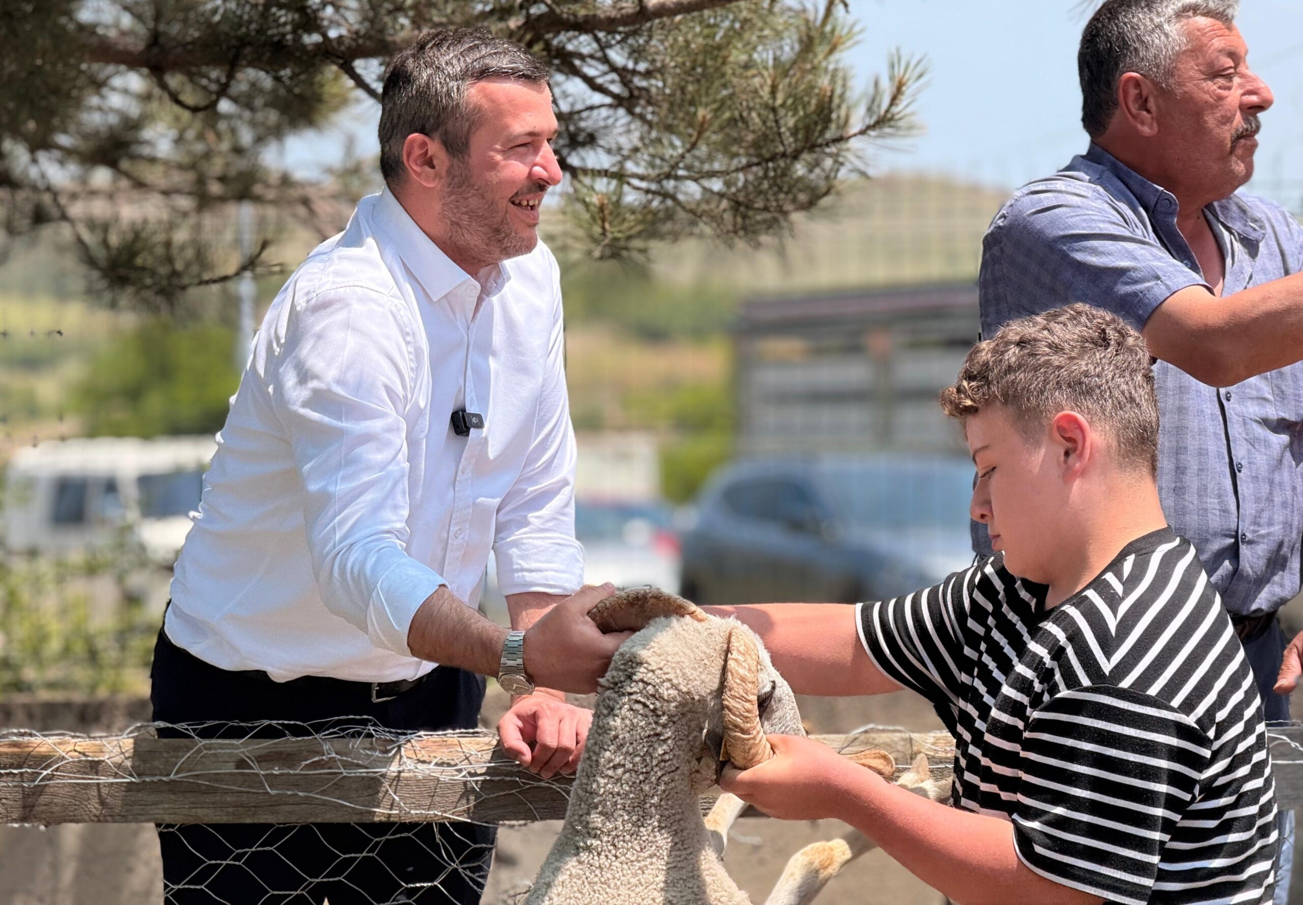 Başkan Çetinkaya, Kurban Bayramı öncesi saha ziyaretlerini sürdürüyor