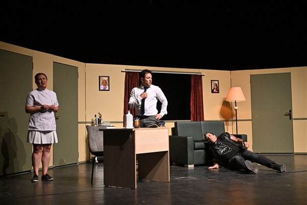 4. Avukat Soner Ustaoğlu Tiyatro Günleri perdelerini kapattı