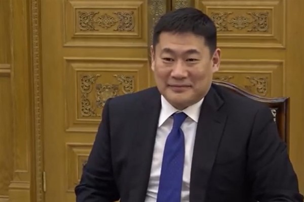 Moğolistan Başbakanı güven oylamasını kaybettikten sonra istifa etti