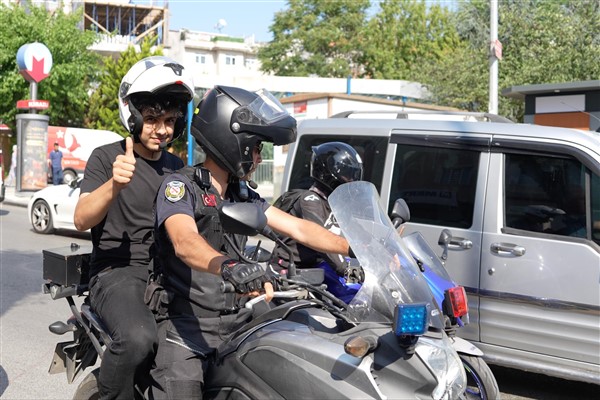 Bağcılar Belediyesi’nden YKS’ye giren öğrencilere destek